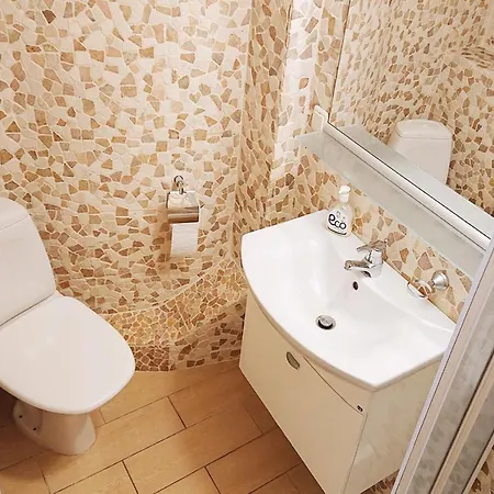 Apartment Center Quiet With Free Private Parking